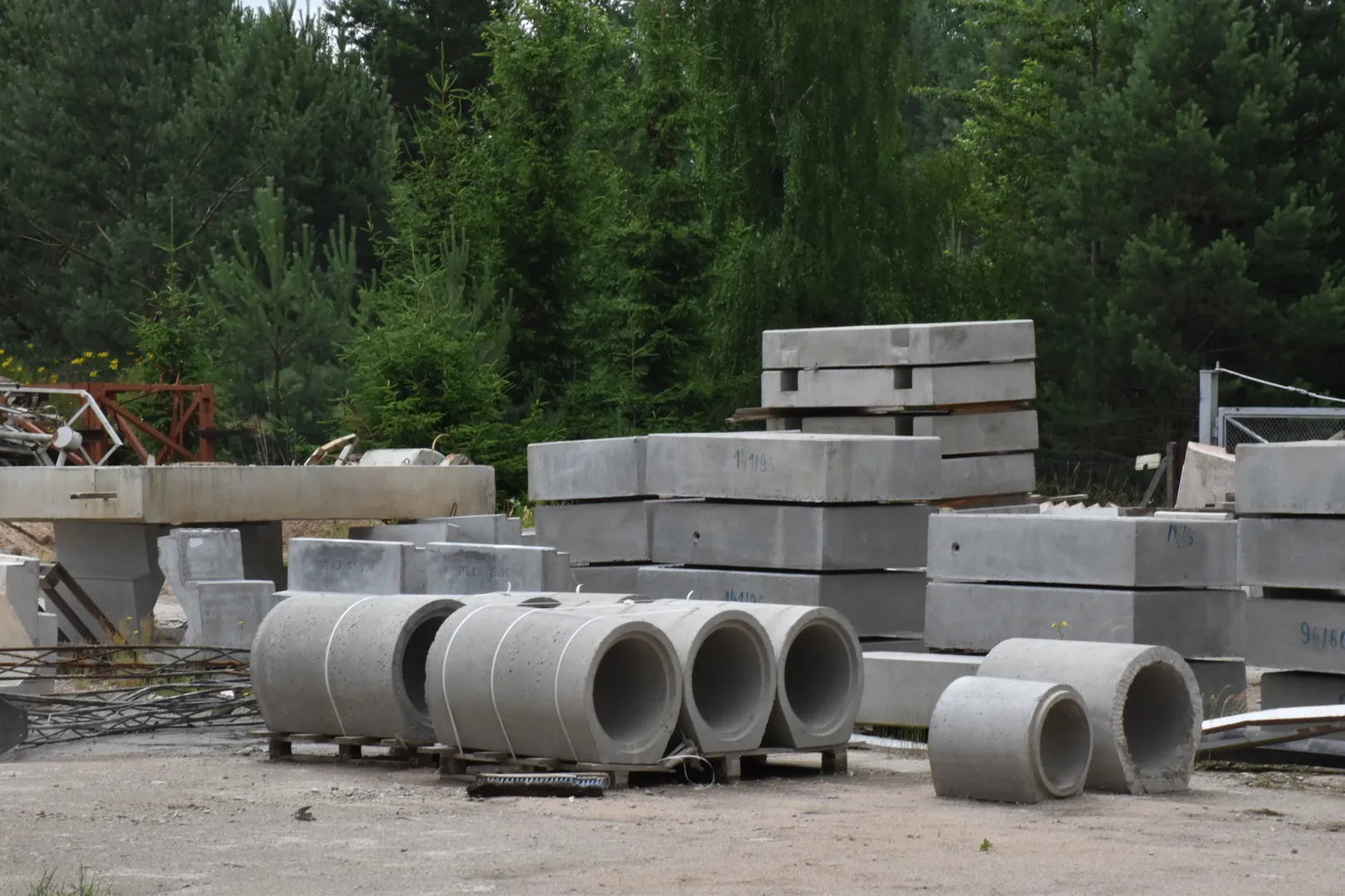 KRĘGI BETONOWE - zdjęcie 3