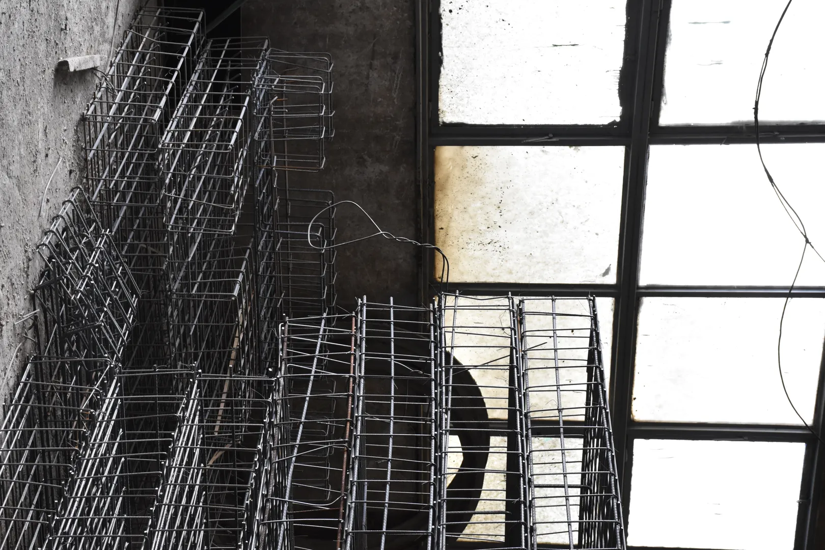 GOTOWE PREFABRYKATY ZBROJARSKIE I ZGRZEWANE SIATKI ZBROJENIOWE