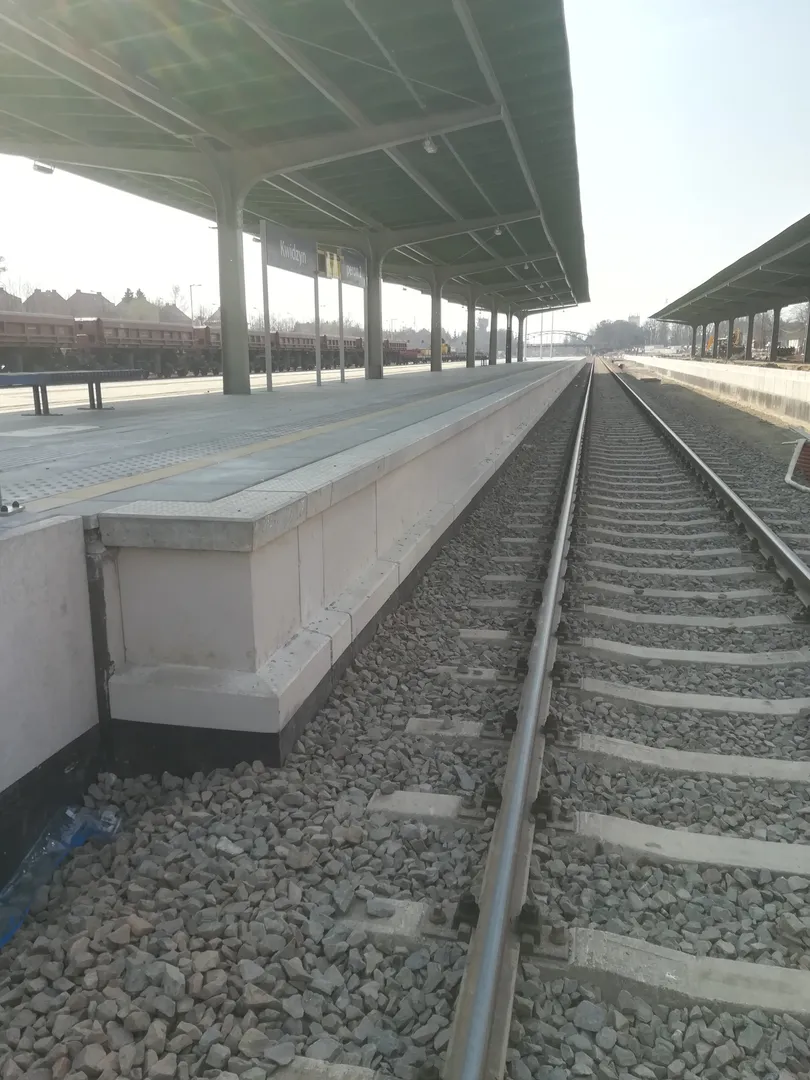 Ścianki peronowe – System BSK - zdjęcie 3